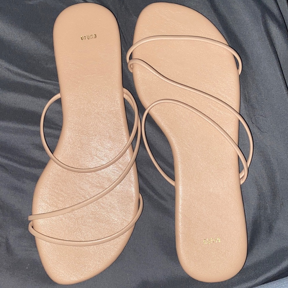 2 pairs of sandals